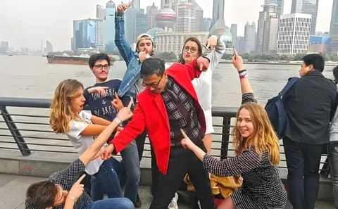 Art Deco Architecture Walking Tour in Shanghai