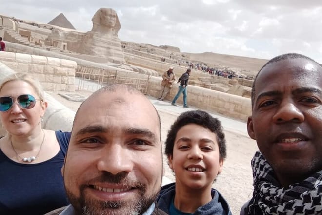 Private day to Great Pyramids,Sphinx & Egyptian Museum antique with tour guided 9