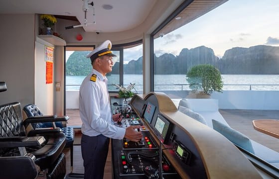 Leona Cruise – Explore Halong Bay 07 Hours on Top Notch Cruise