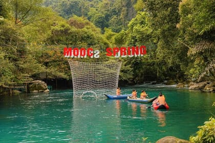 Paradise Cave and Mooc Spring Guided Tour from Dong Hoi