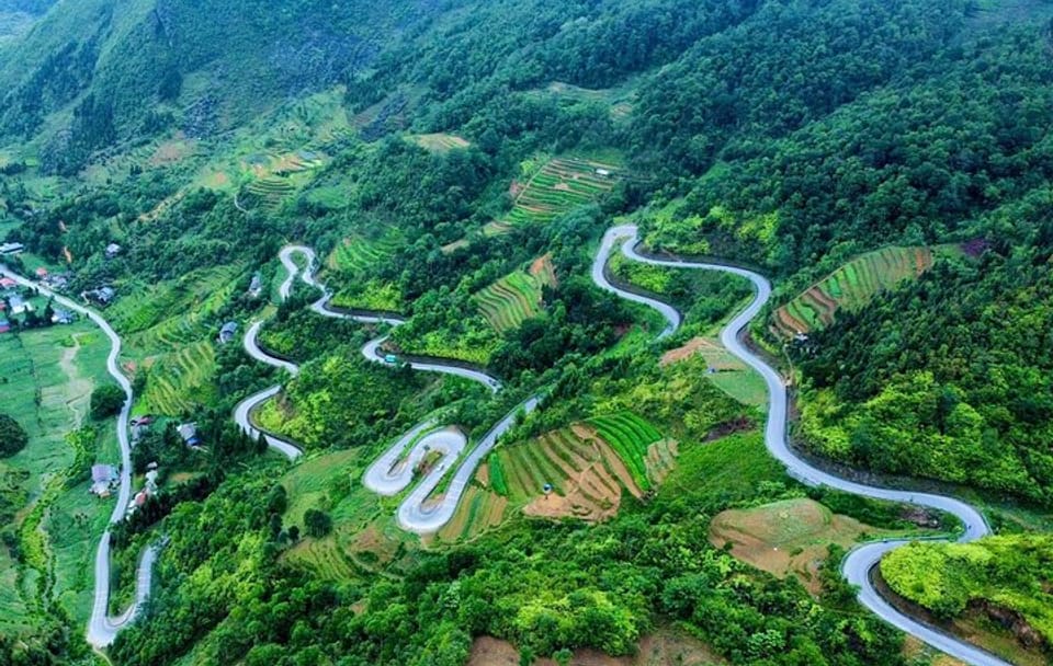 From Ha Giang: 2 Days 1 Night Loop Tour By Car or Minibus