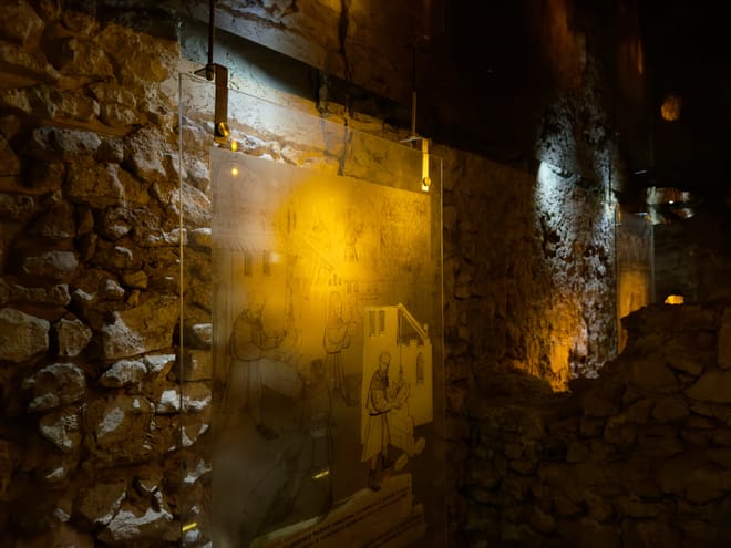 Cracow: Rynek Underground Museum Guided Tour 9