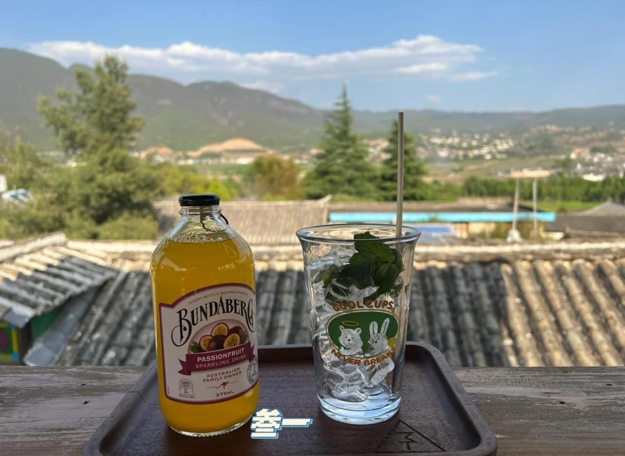 Afternoon coffee hour