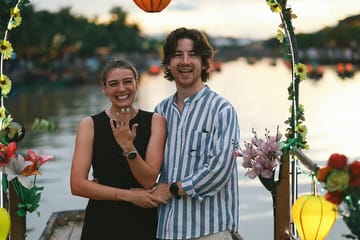 Hoi An Romantic Boat Proposal & Photoshoot Experience