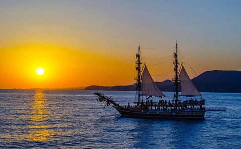 Sunset Dinner Cruise in Alanya with Soft Drinks and Transfer