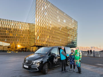 Enjoy your Private 6-Hour Airport Transfer & Tour in luxurious Tour Vehicles with amenities such as WiFi on board