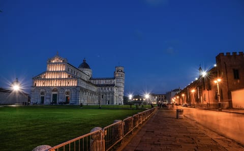 Private Guided Walking Tour of Historic Pisa