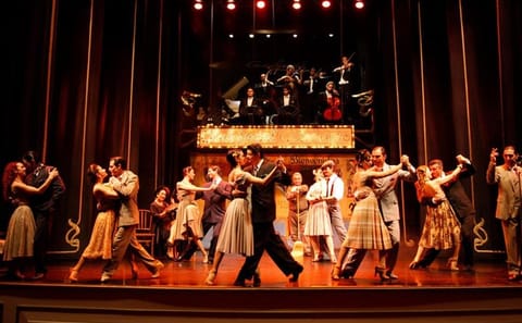 Carlos Gardel Tango Show with Dinner in Buenos Aires