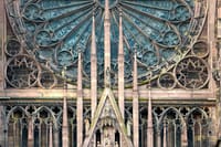 Admire Milan Duomo and avoid the long entrance queues