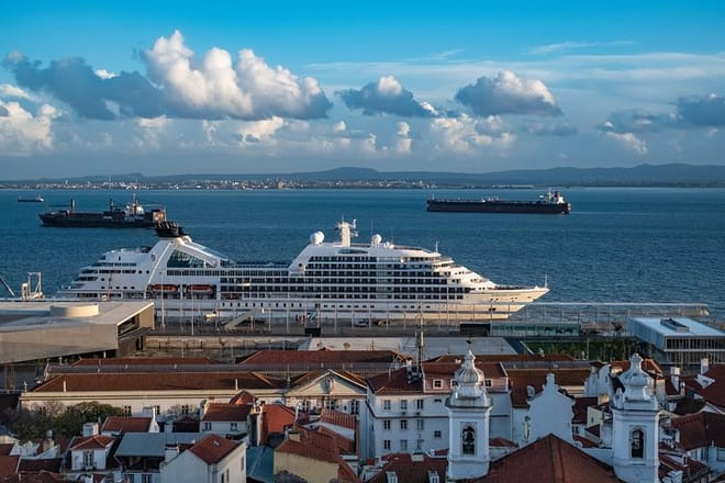 Lisbon Walking Tour with a Photographer - Morning Edition 6