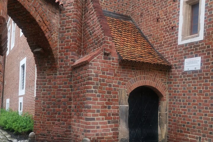 Hidden Medieval Gems of Cathedral Island Private Tour 7
