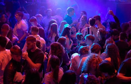 Alanya Pub Crawl with Party Boat Tour and Foam Party from Side