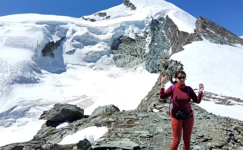 Swiss Alps Day Trip from Zurich: Zermatt and Saas-Grund