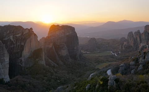 Five-Day Private Tour of Meteora, Delphi, and Olympia