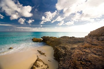 Private Speed Boat Tour to Two Beaches in St. Maarten