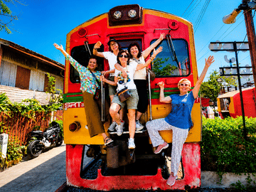 Bangkok: Railway Market, Wat Bang Kung & Klong Khon Tour