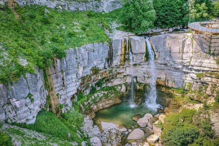 4 Full days in Georgia with private tour, free aiport