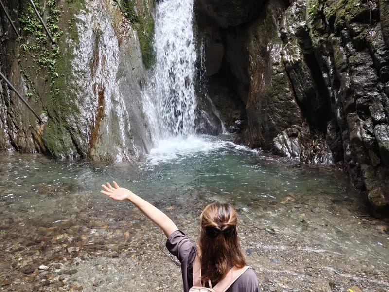 Chengdu: Dingmugou Canyon & Xieyuan Old Town Day