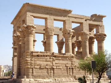 Luxor: Sound and Light Show at Karnak Temple with Transfers