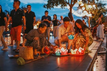 Hoi An Lantern Shop & Boat Photoshoot – Night Experience