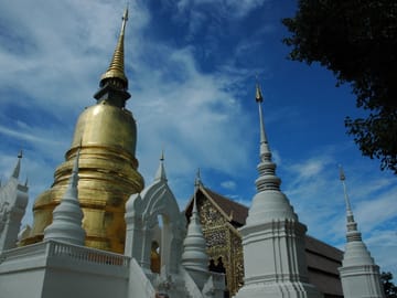 Chiang Mai Temples and City Tour with Cultural Insights