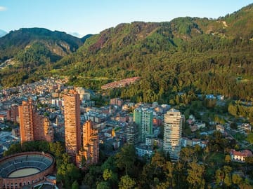 Professional Photo Shoot Experience in Bogotá, Colombia
