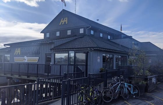 Vancouver City Tour With Capilano Suspension and Harbour Sea Plane Adventure