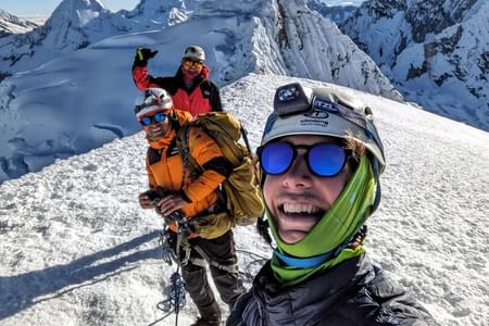 Hua-10 : Pisco Summit - 3 Days of Andean Alpinism