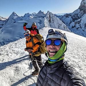 Hua-10 : Pisco Summit - 3 Days of Andean Alpinism