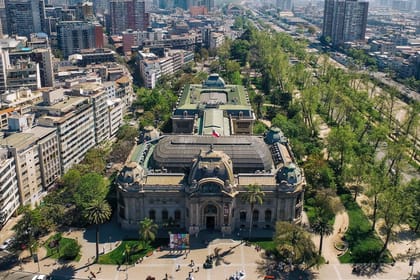 Santiago Private walking tour with lunch