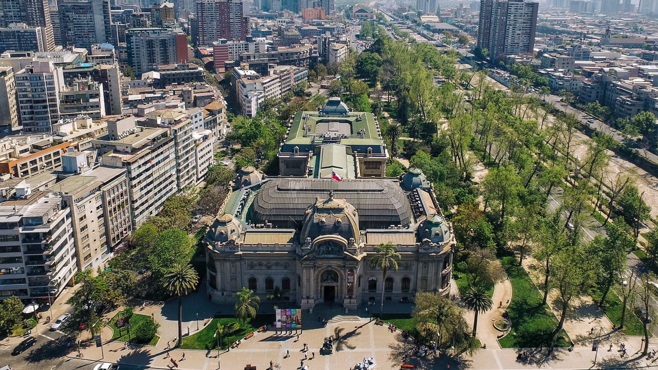 Santiago Private walking tour with lunch  4