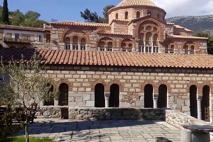 Private Delphi Daytrip from Athens 6