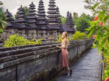 Private Cultural Tour of Tanah Lot Temple at Sunset