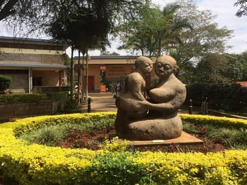 Nairobi Museum Snake Park Giraffe Center and Beads Center Tour