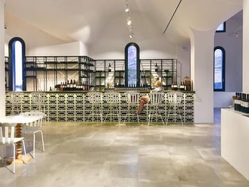 Wine Tasting Tour in Akrotiri and Thera with Oia Sunset
