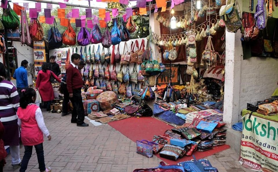 Private Street Shopping Tour in Chandni Chowk, New Delhi