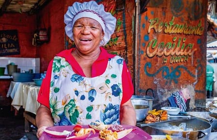 Culinary Walking Tour with Lunch in Cartagena, Colombia