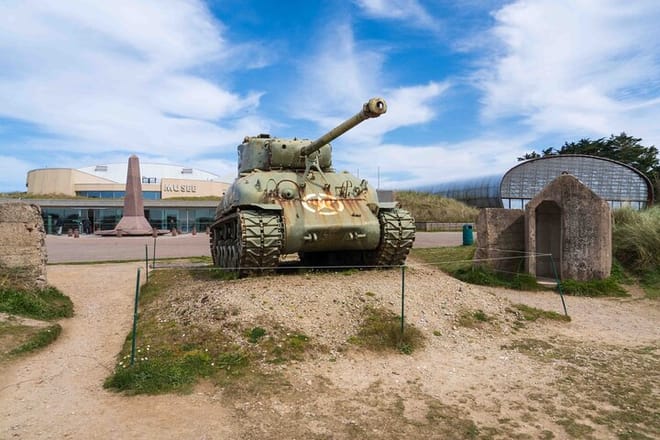 Normandy D-Day Beaches and Memorials Private Tour from Paris 