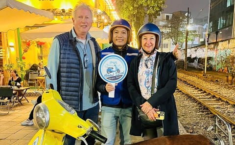 Hanoi Vespa Sunset Tour with Local Cuisine and Train Street