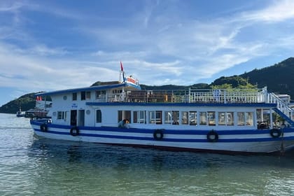 Day Tour In Cat Ba Vietnam Bike and Boat Ride