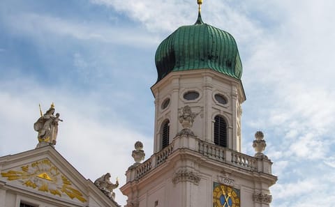 Guided Walking Tour of Historic Passau, Germany