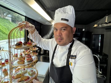 Gourmet Dining Bus Tour in Dubai with Scenic City Views