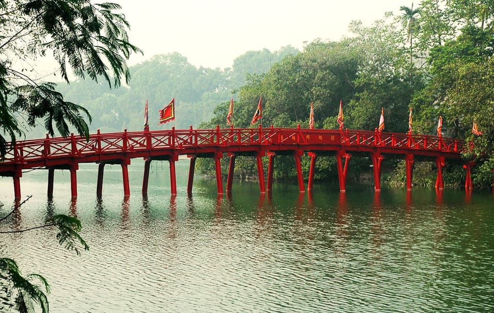 Hanoi and Halong Bay Cultural Tour: 5 Days, 4 Nights