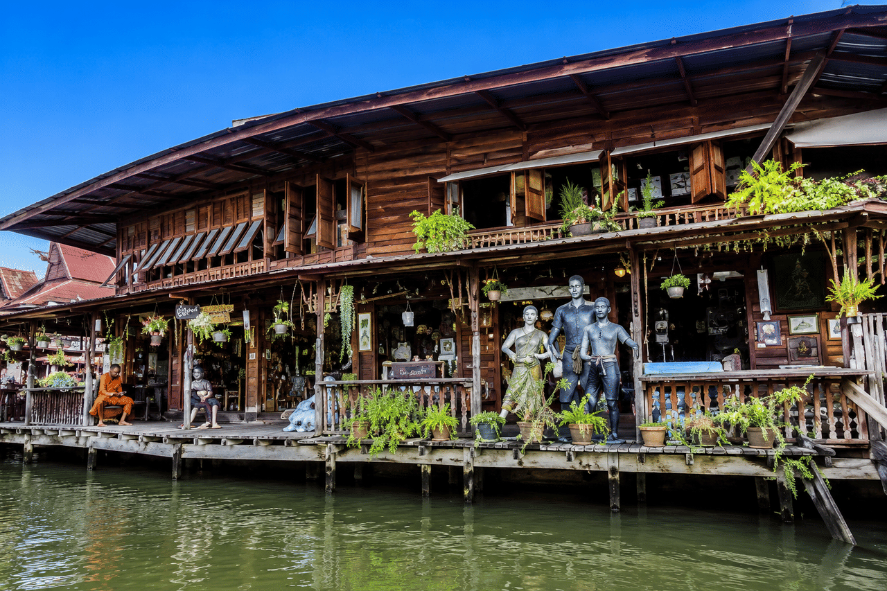 Bangkok: Private Golden Buddha, Temples & Canal Communities 10