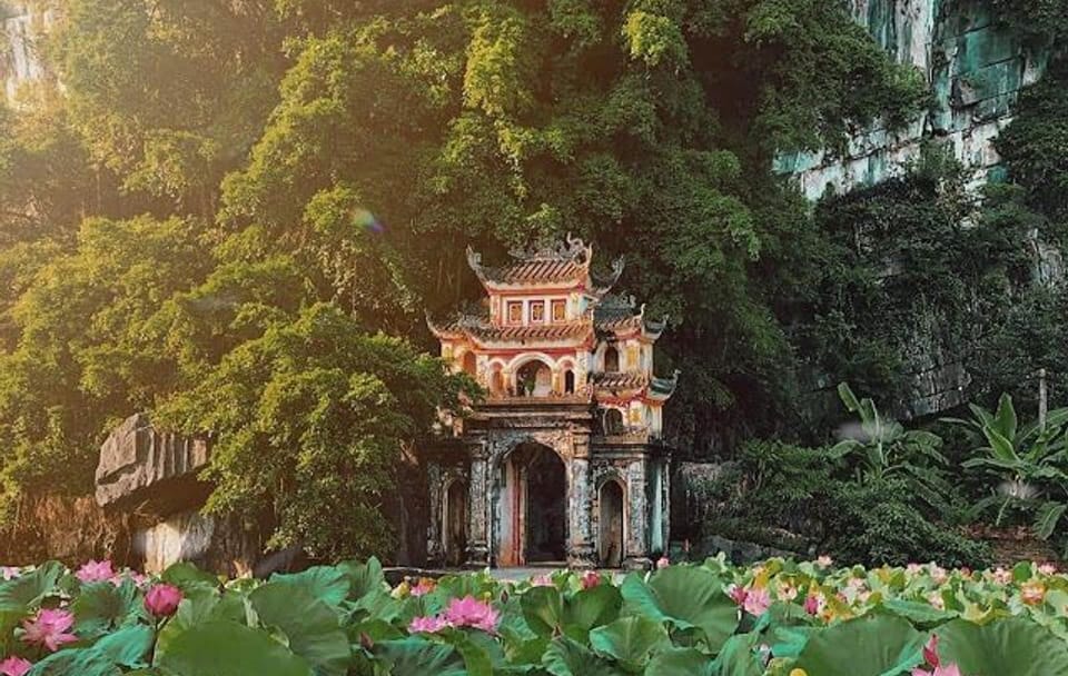 Private 9-Day Cultural Tour of Vietnam's Highlights