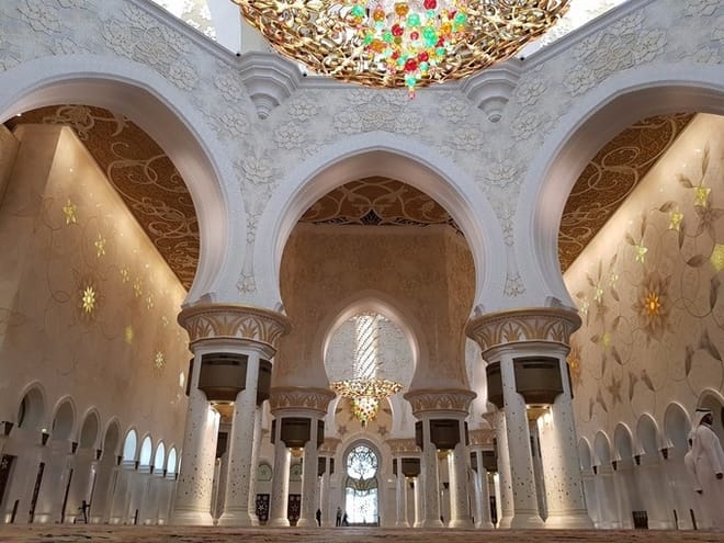 Semi Private Full-Day Tour of Abu Dhabi and Qasr al Watan Ticket  4