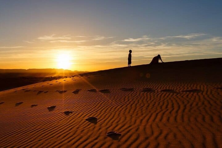 Walking Trip Sunset Into Erg Chebbi Dunes, with Local Guide, No Extra Fee. 7