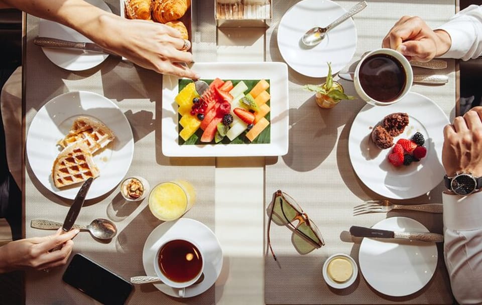 Buffet Dining in Armani Hotel