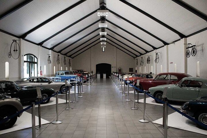 Cape Winelands Wine Tasting Experience