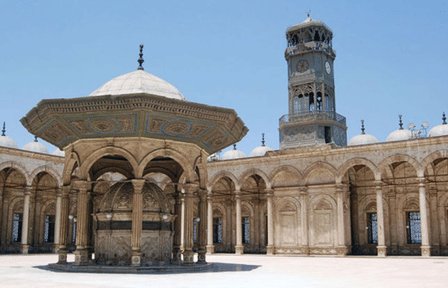 Hanging Church and Islamic Cairo City Tour with Historic Sites